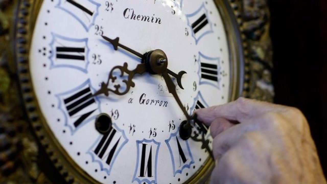 Prepare to spring clocks forward for daylight saving time this weekend
