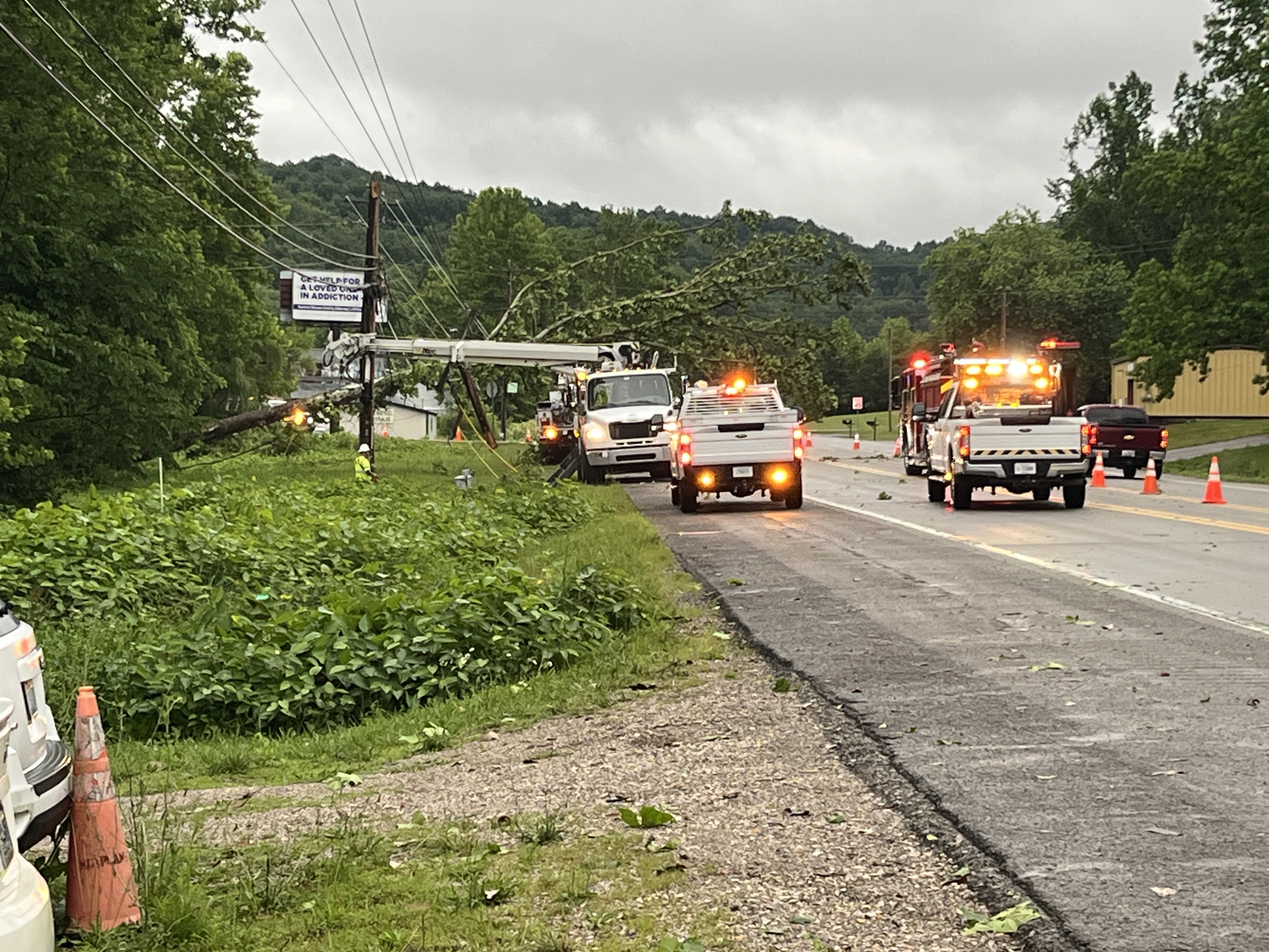 Thursday storm causes power outages and downed trees across Rowan and Bath counties