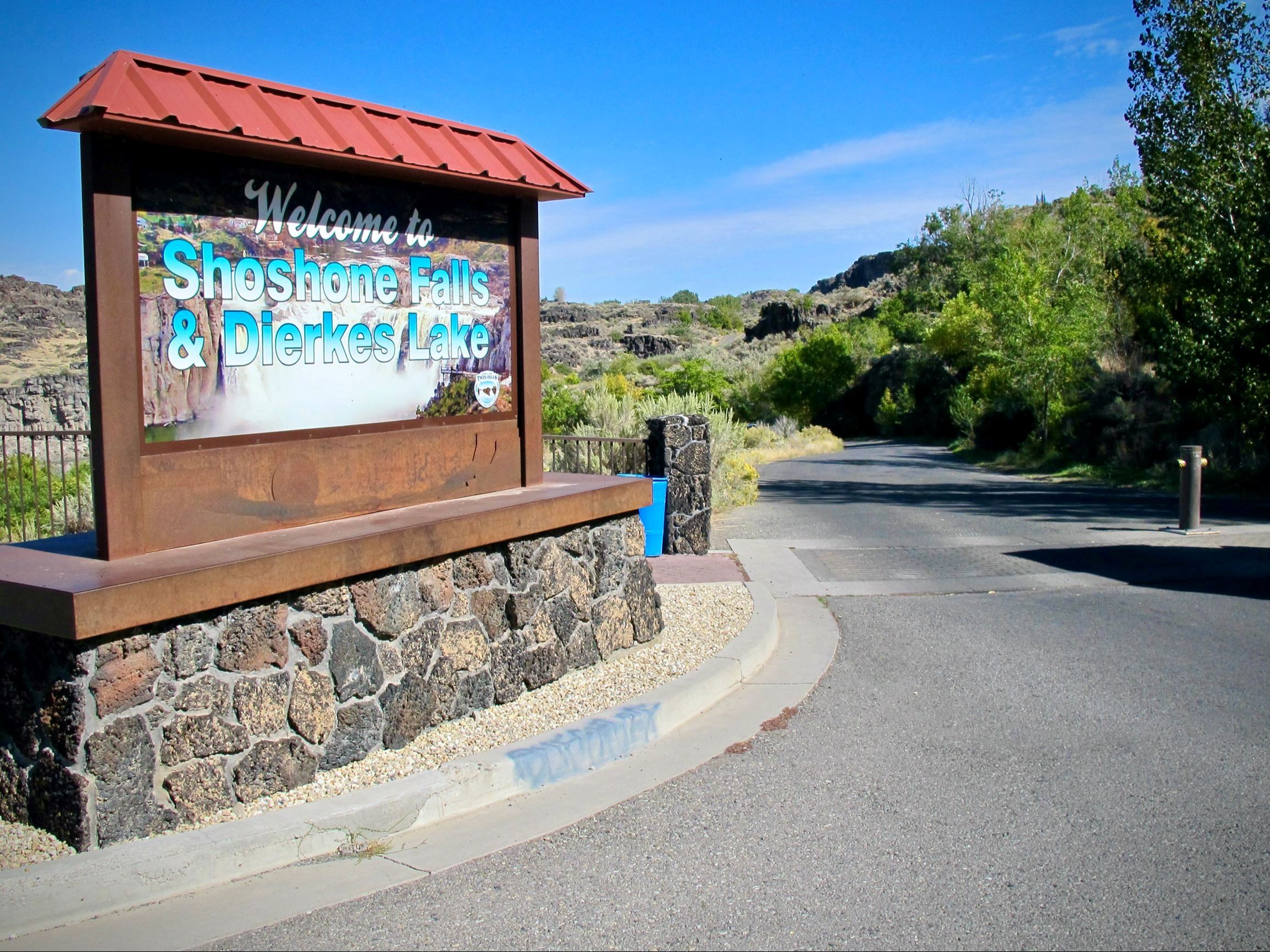 Shoshone Falls Park Welcome Sign.jpeg