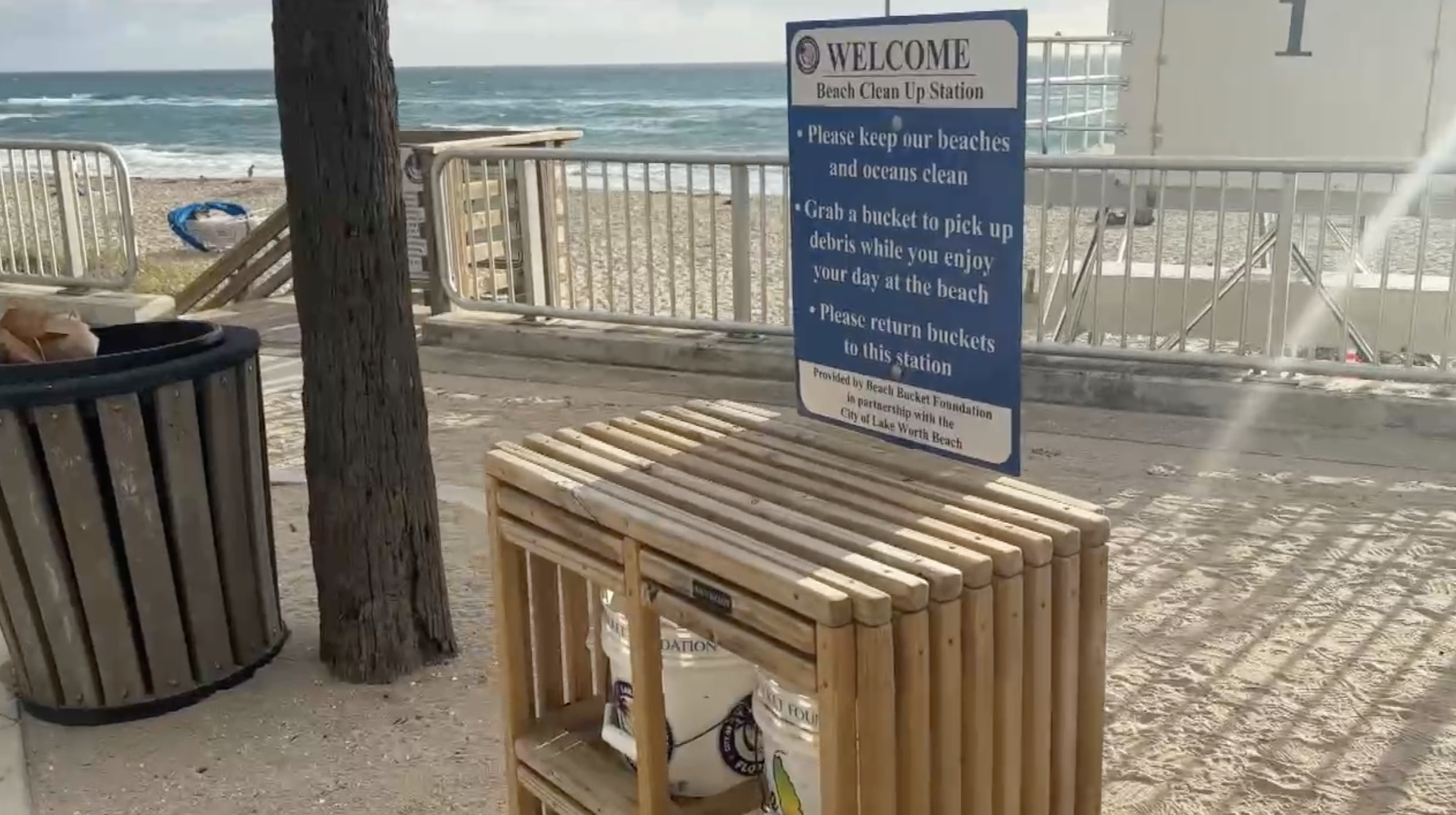 Lake Worth Beach cleanup