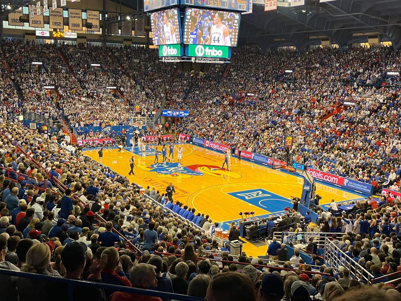 ALLEN FIELDHOUSE UK KU.jpg
