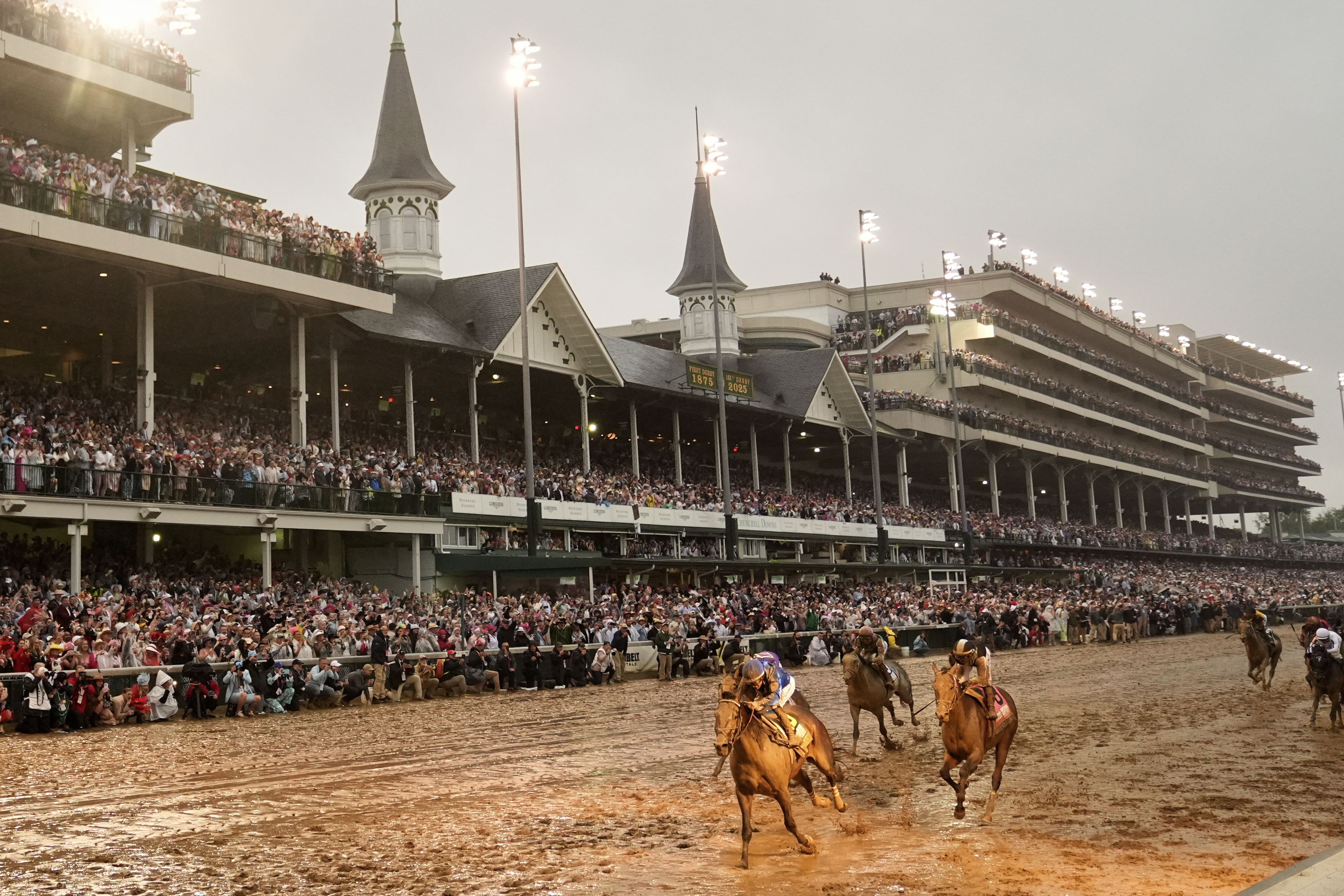 APTOPIX Kentucky Derby Horse Racing