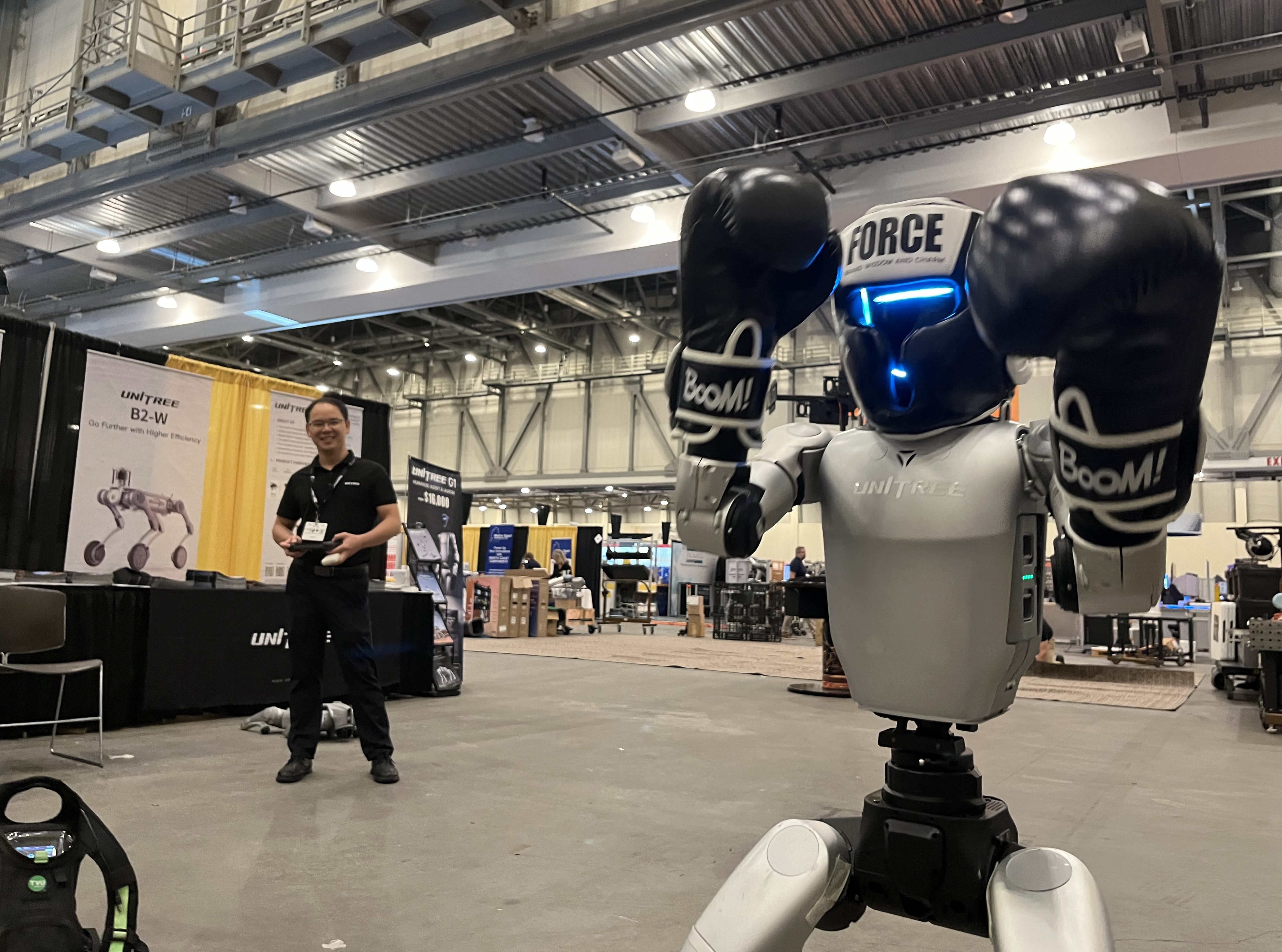 Advance Manufacturing Expo Robot
