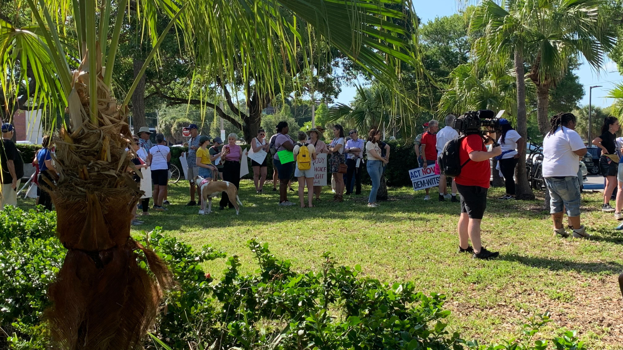 Pinellas County protests call for abortion rights protection
