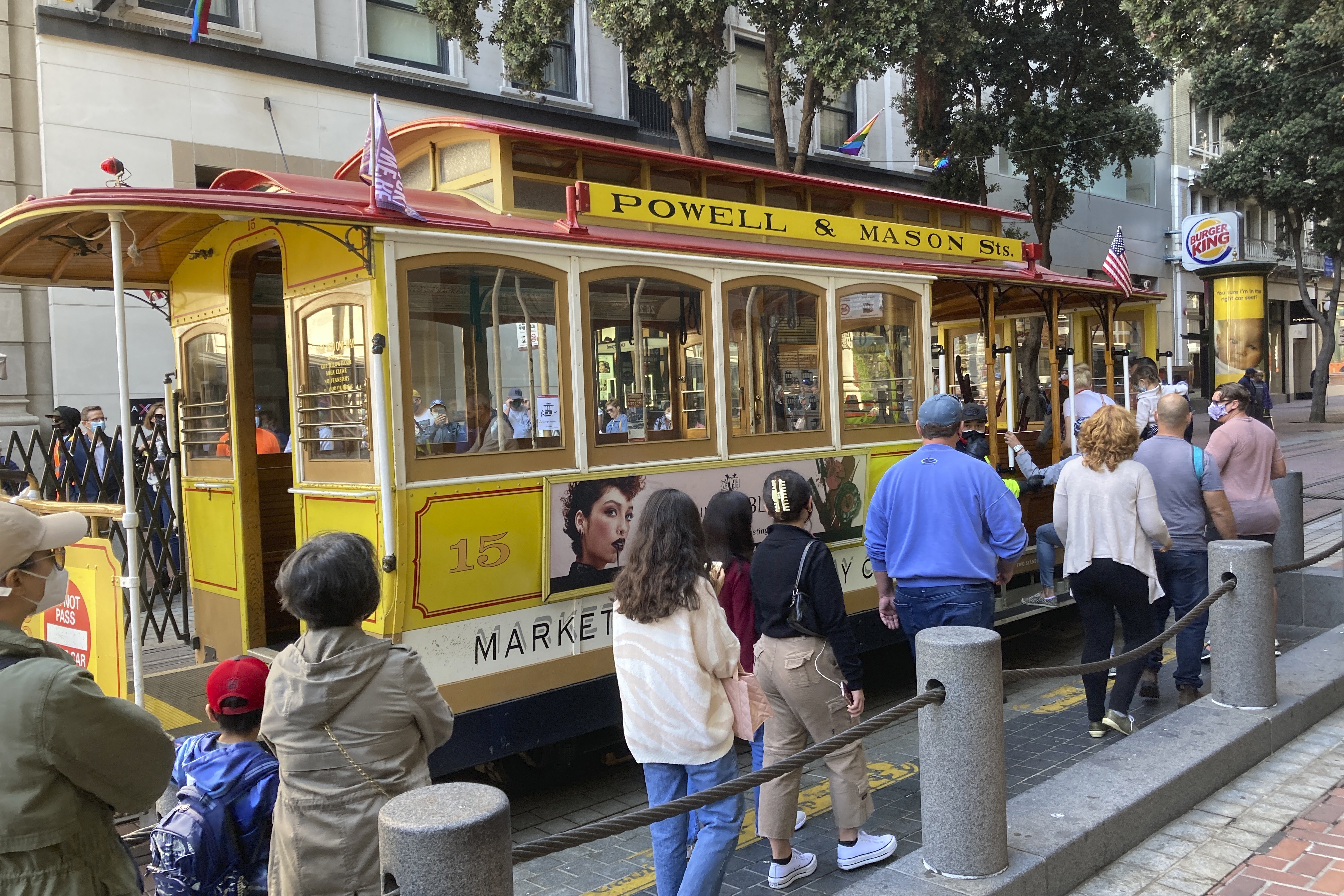 San Francisco's iconic cable cars are running again