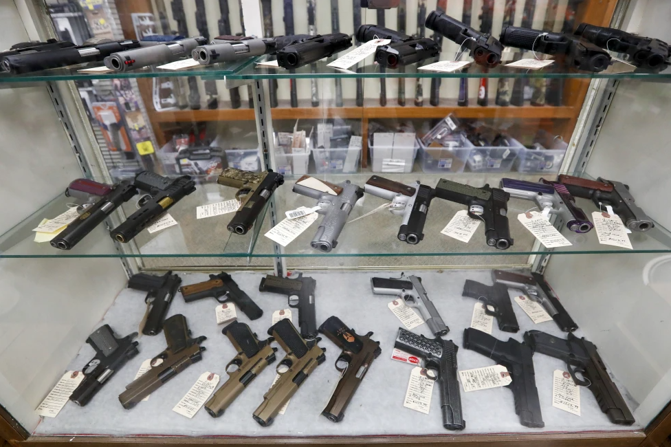 handguns.PNG