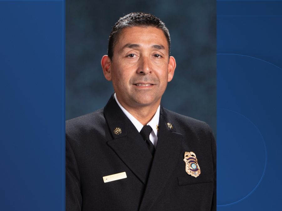 New Phoenix Fire Chief Mike Duran III.jpg