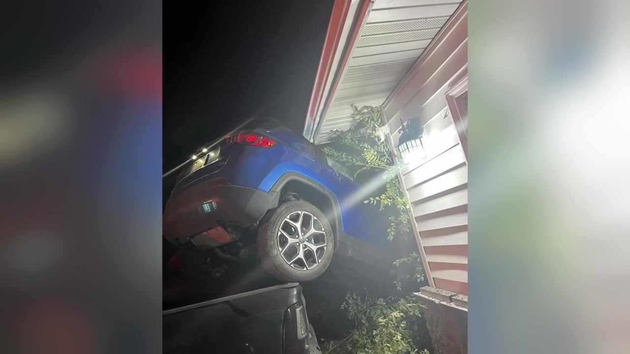 Car crashes into house; no injuries reported