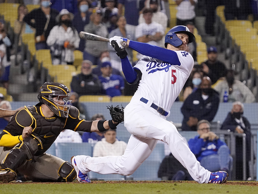 Corey Seager,Victor Caratini