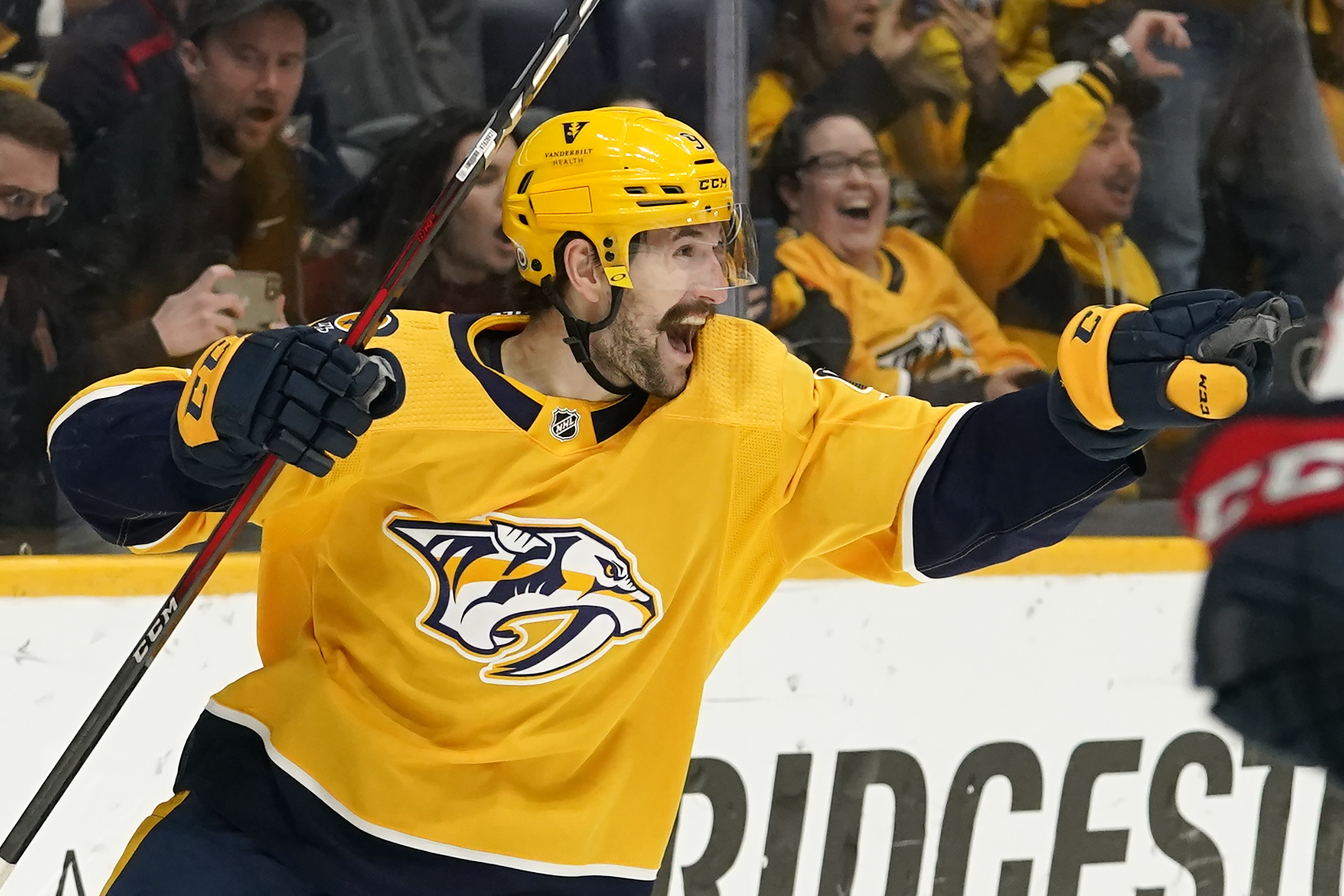 Filip Forsberg signed by Preds for eight years