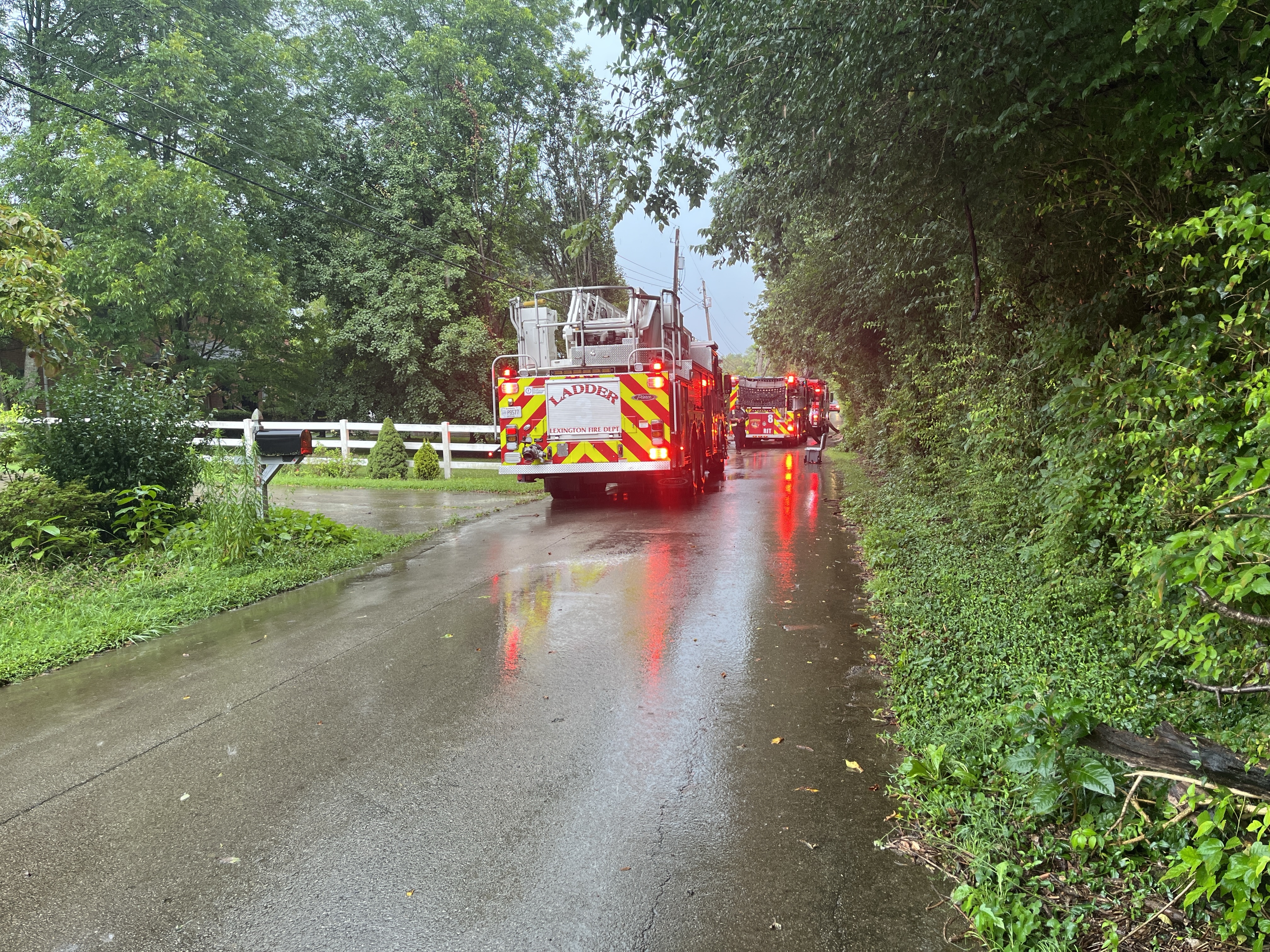 Structure fire in 4000 block of Willow Lane in Lexington