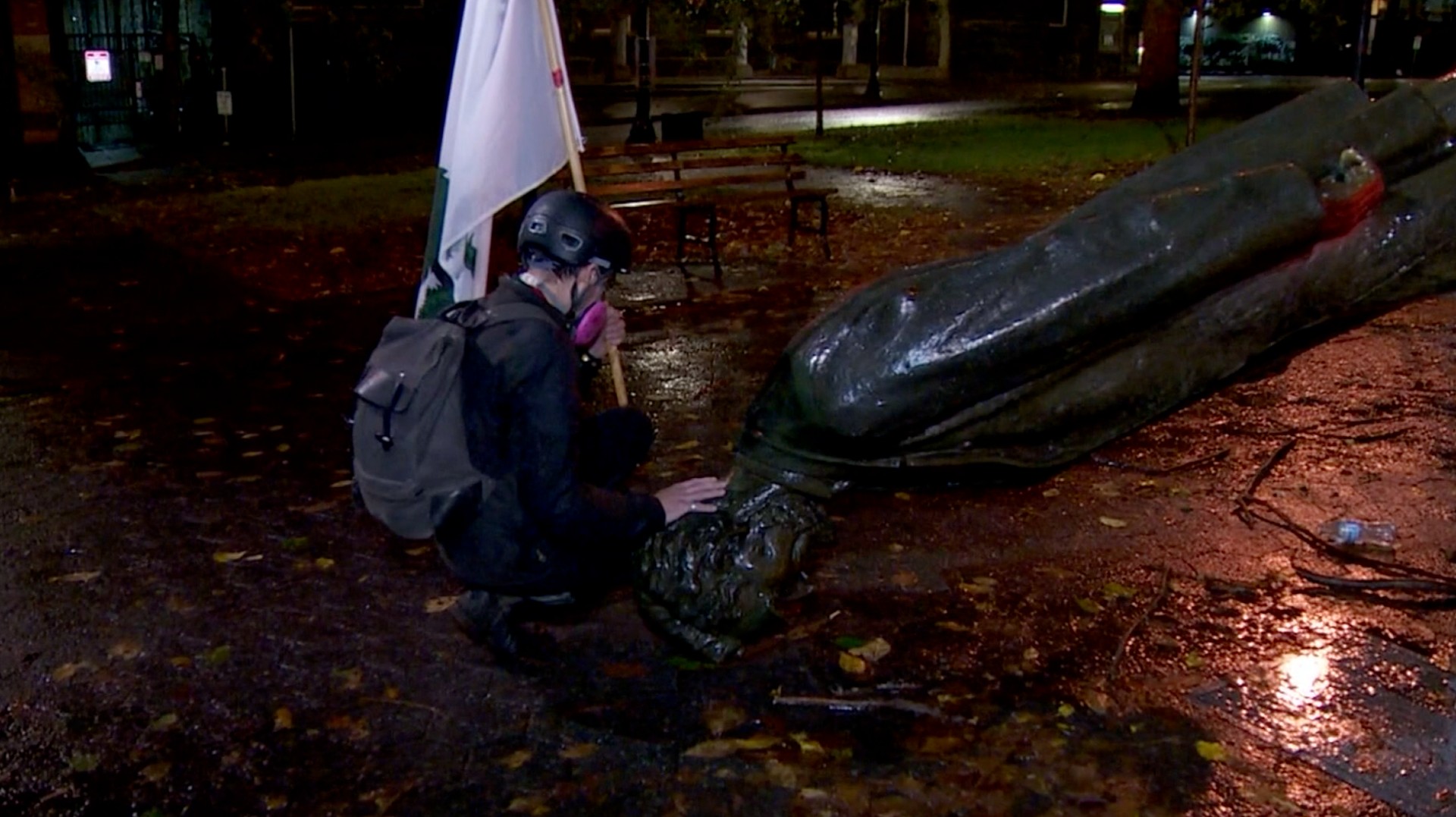 Protesters knock down Abraham Lincoln, Theodore Roosevelt statues in Portland