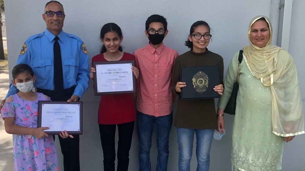 Deputy and family.jfif