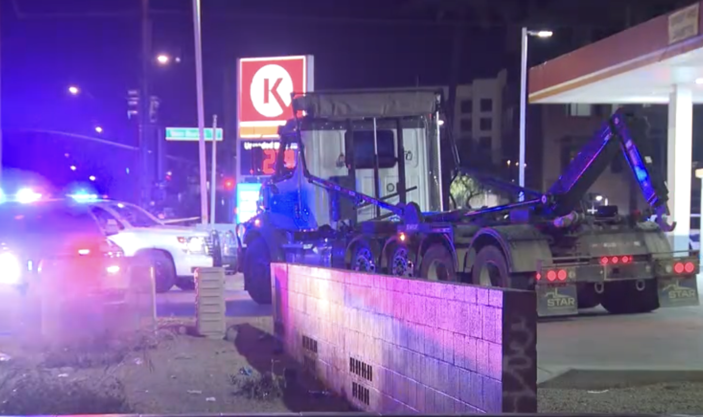 44th st and van buren circle k ped crash