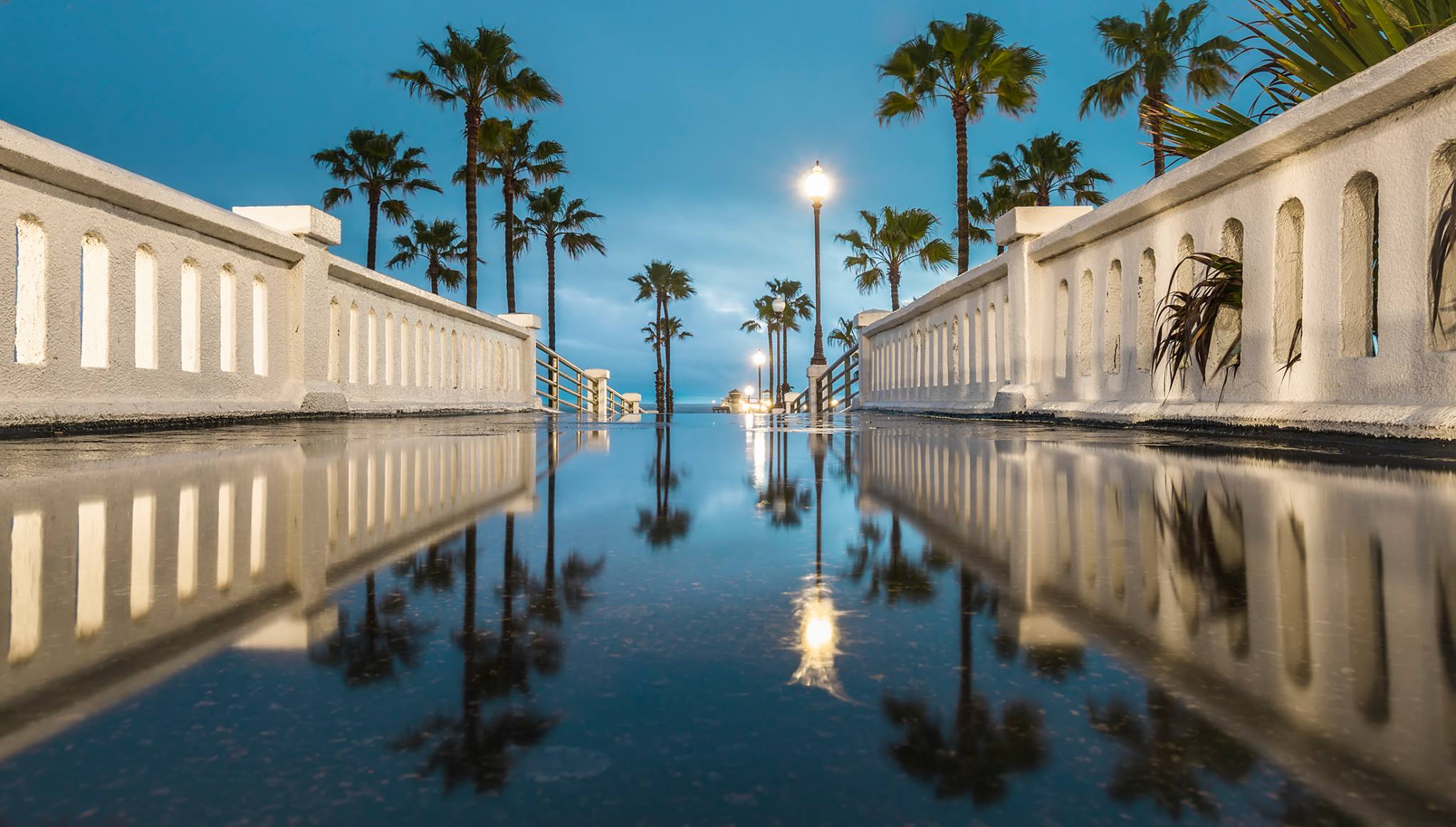 Rain at Oceanside Pier 