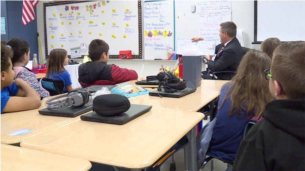 WPTV-SANDPIPER-SHORES-LITERACY-.jpg