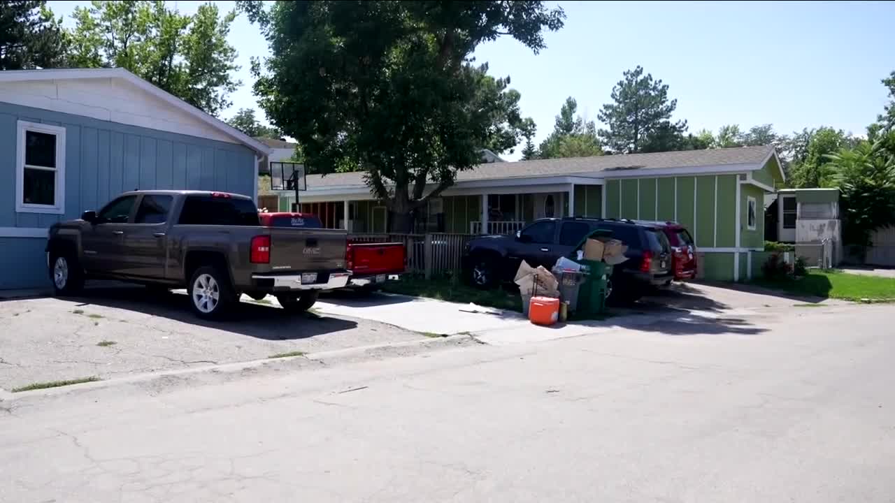 Residents in Westminster mobile home park form blockade to keep out tow trucks