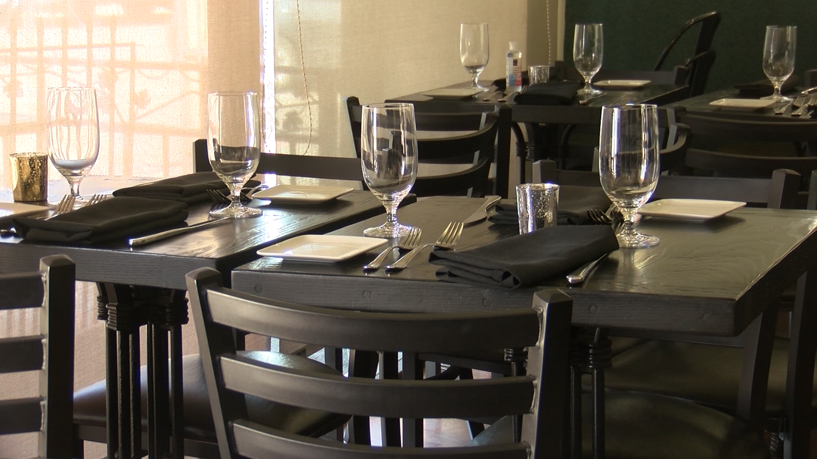restaurant indoor.PNG