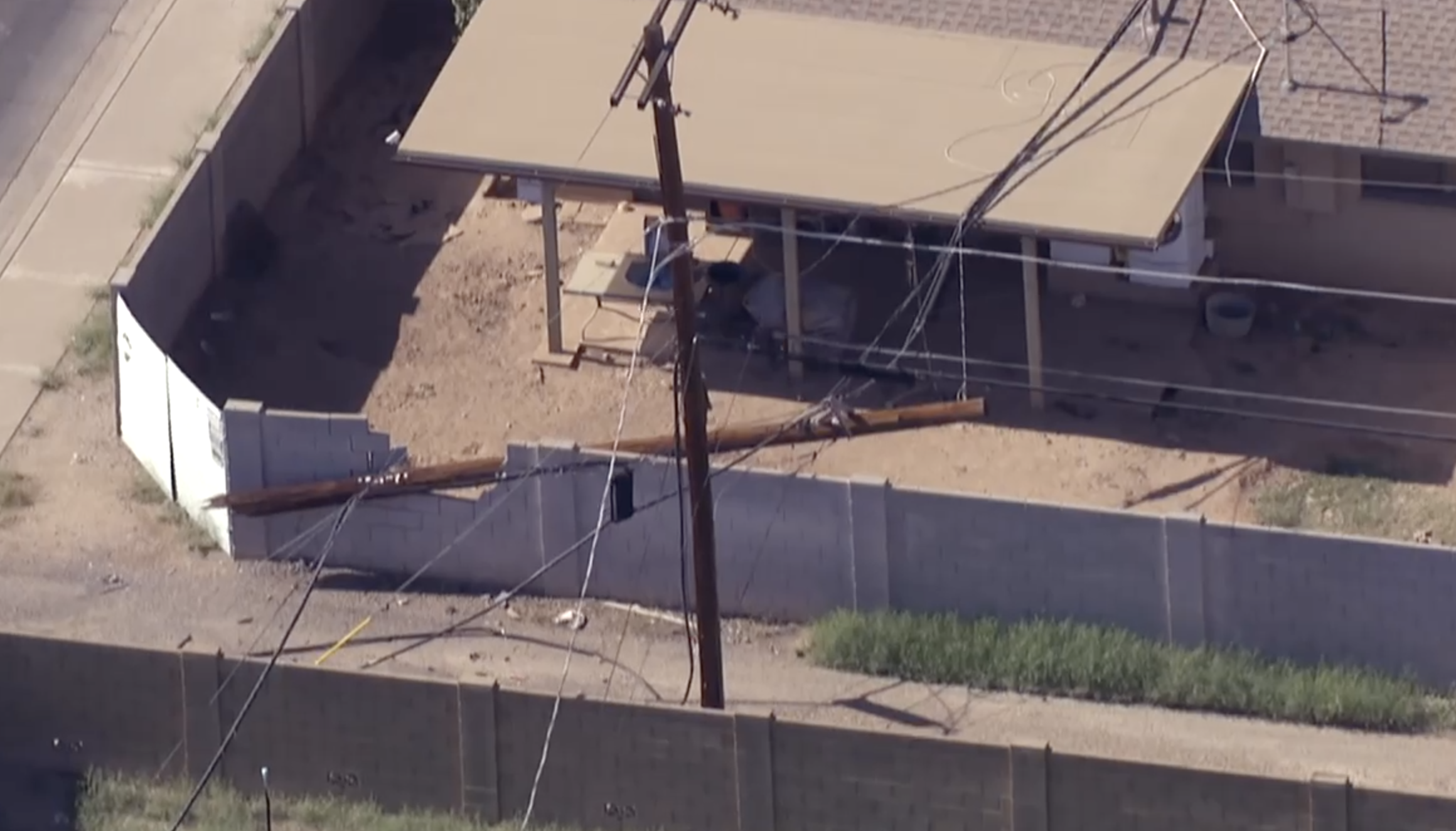 35th Drive and Butler poles down