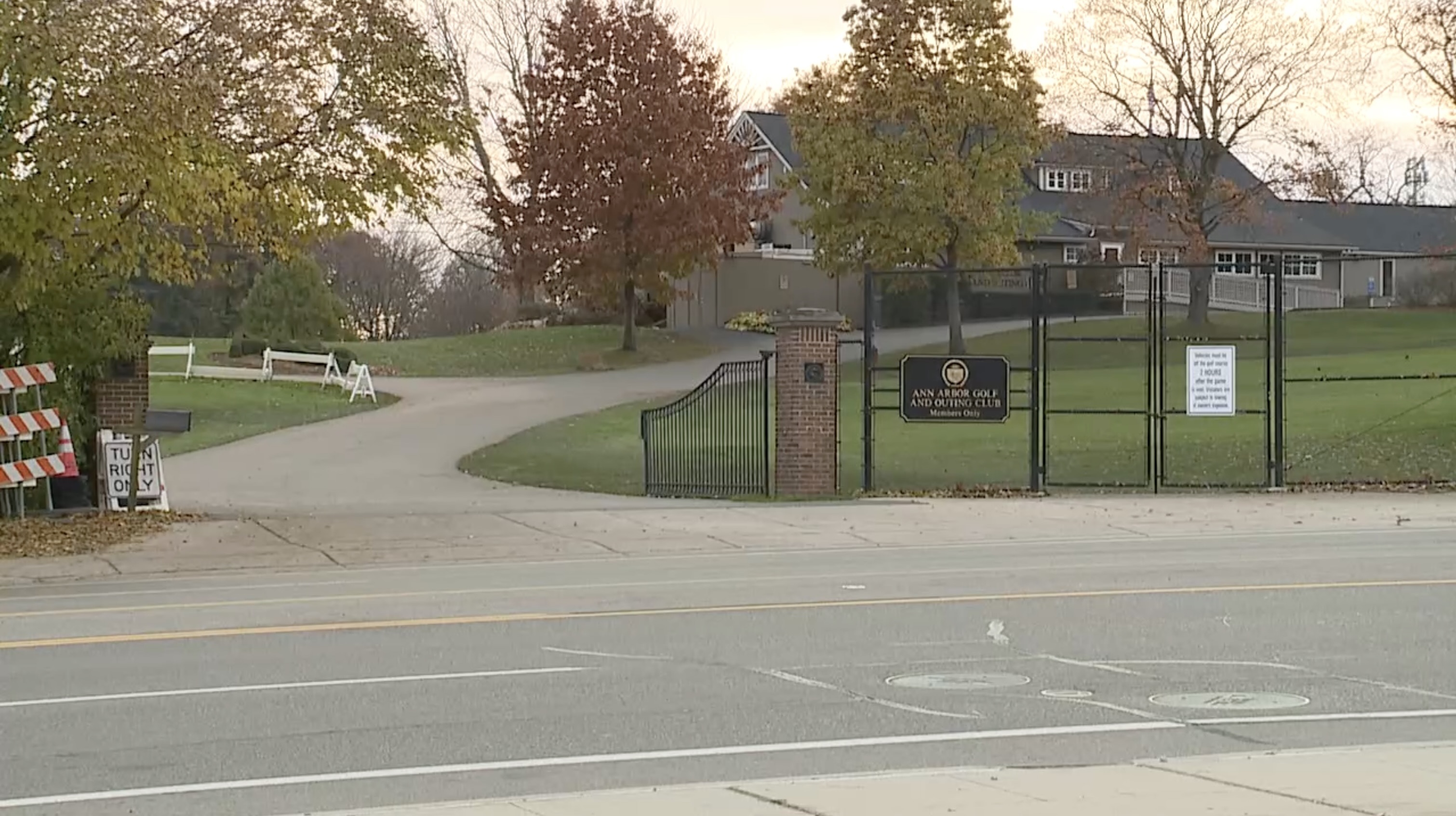 Ann Arbor Police investigating sexual assault that occurred on golf course near The Big House  