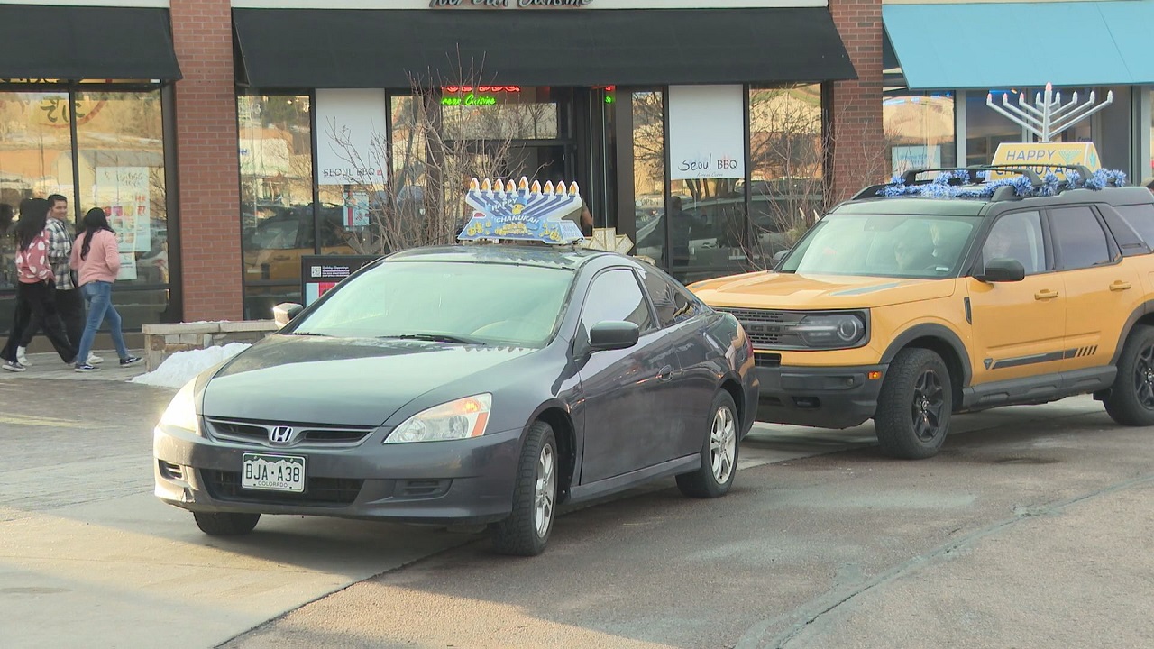 Menorah cars.jpg