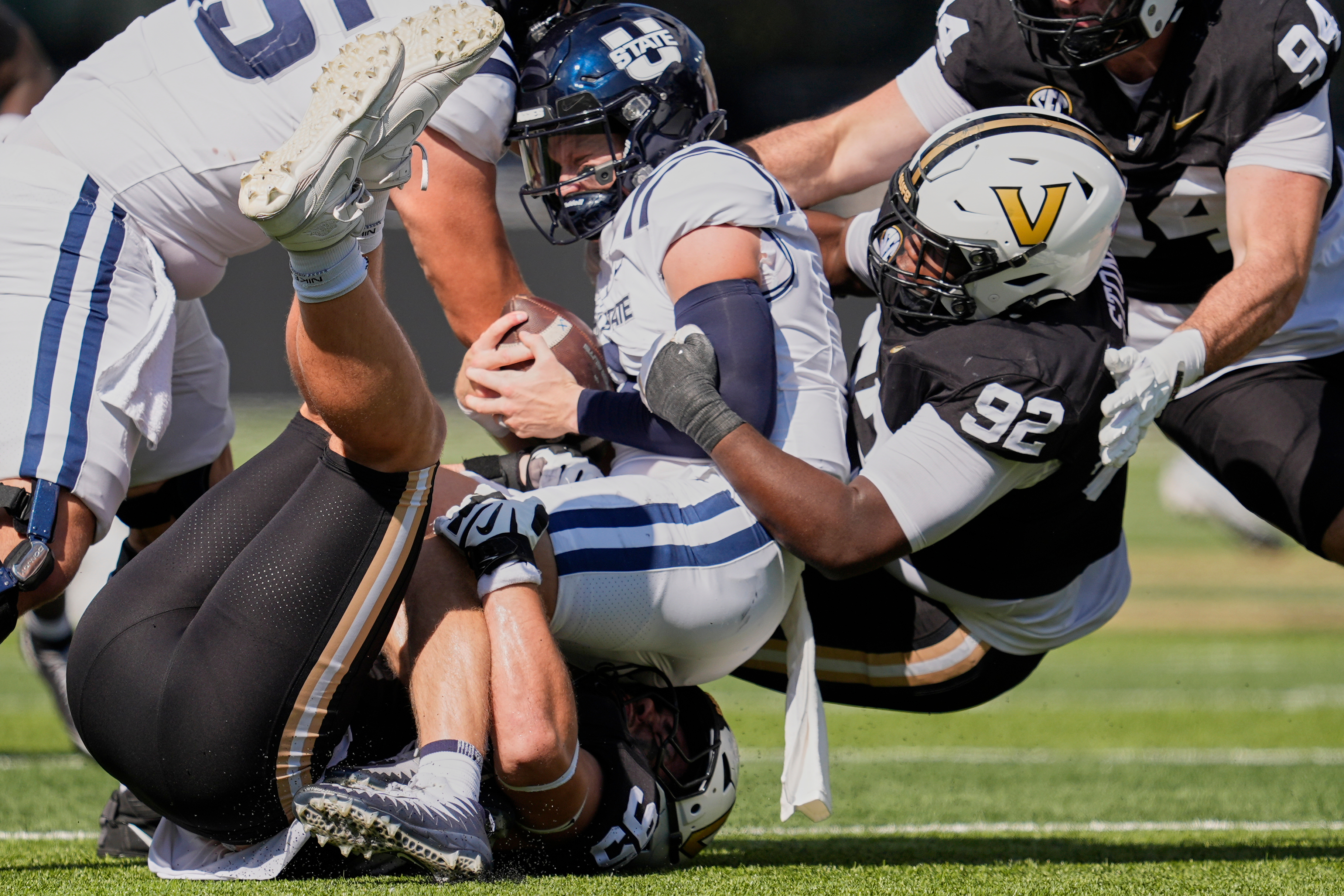 Utah St Vanderbilt Football