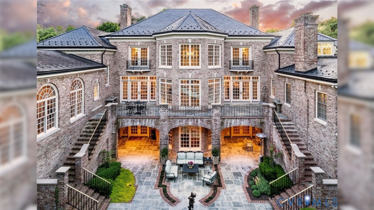 105 Brookschase Lane