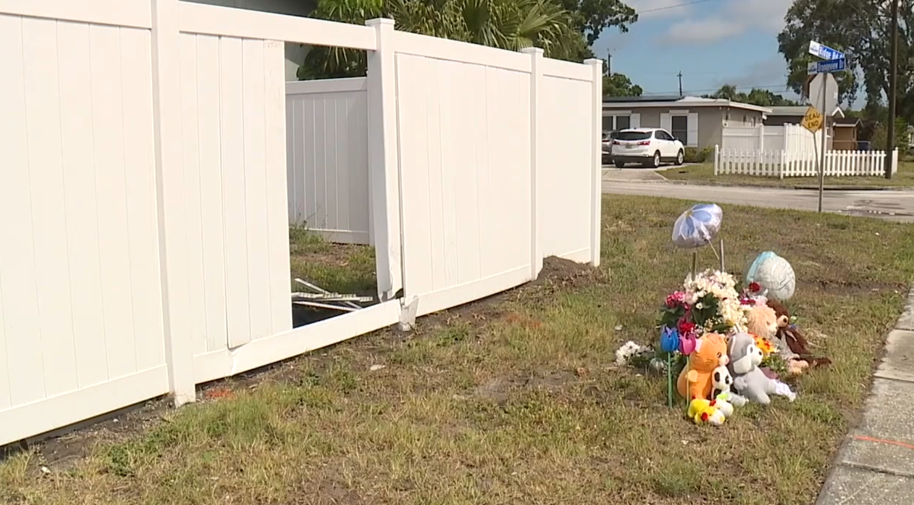 U-Miami football player arrested, charged with vehicular homicide after car crash kills 3