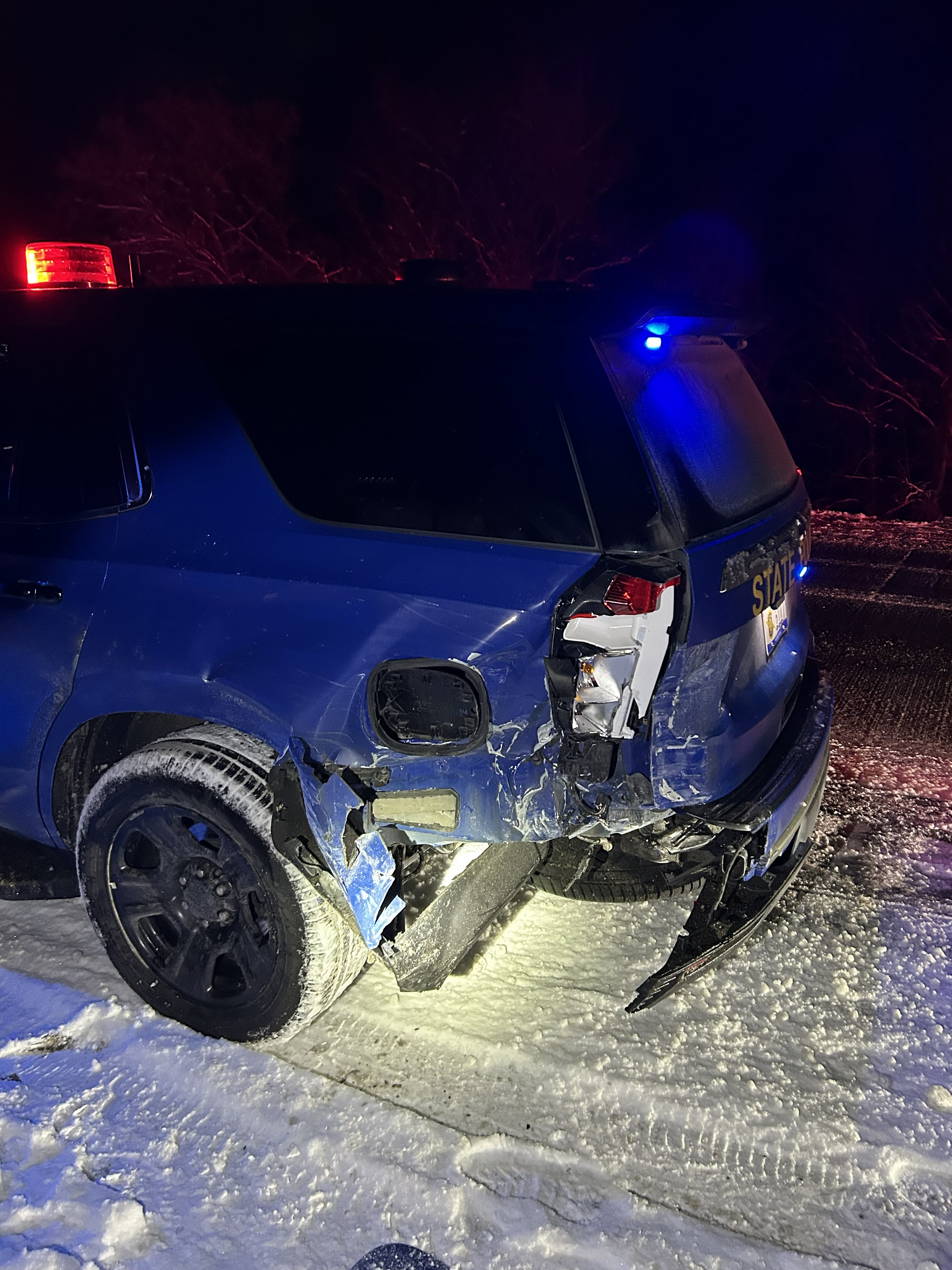 MSP patrol vehicle hit on I-96