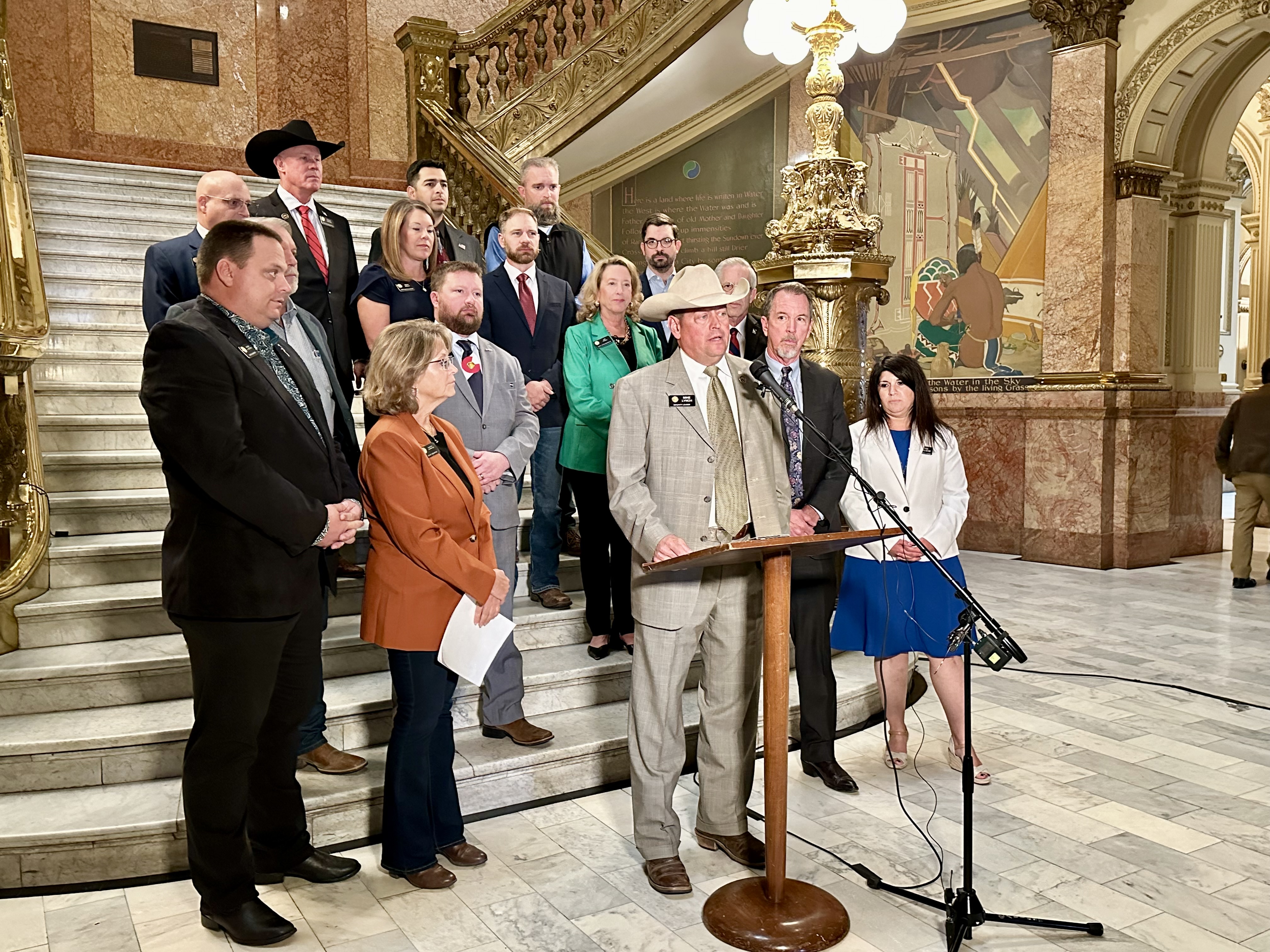 GOP Lawmakers call for special session