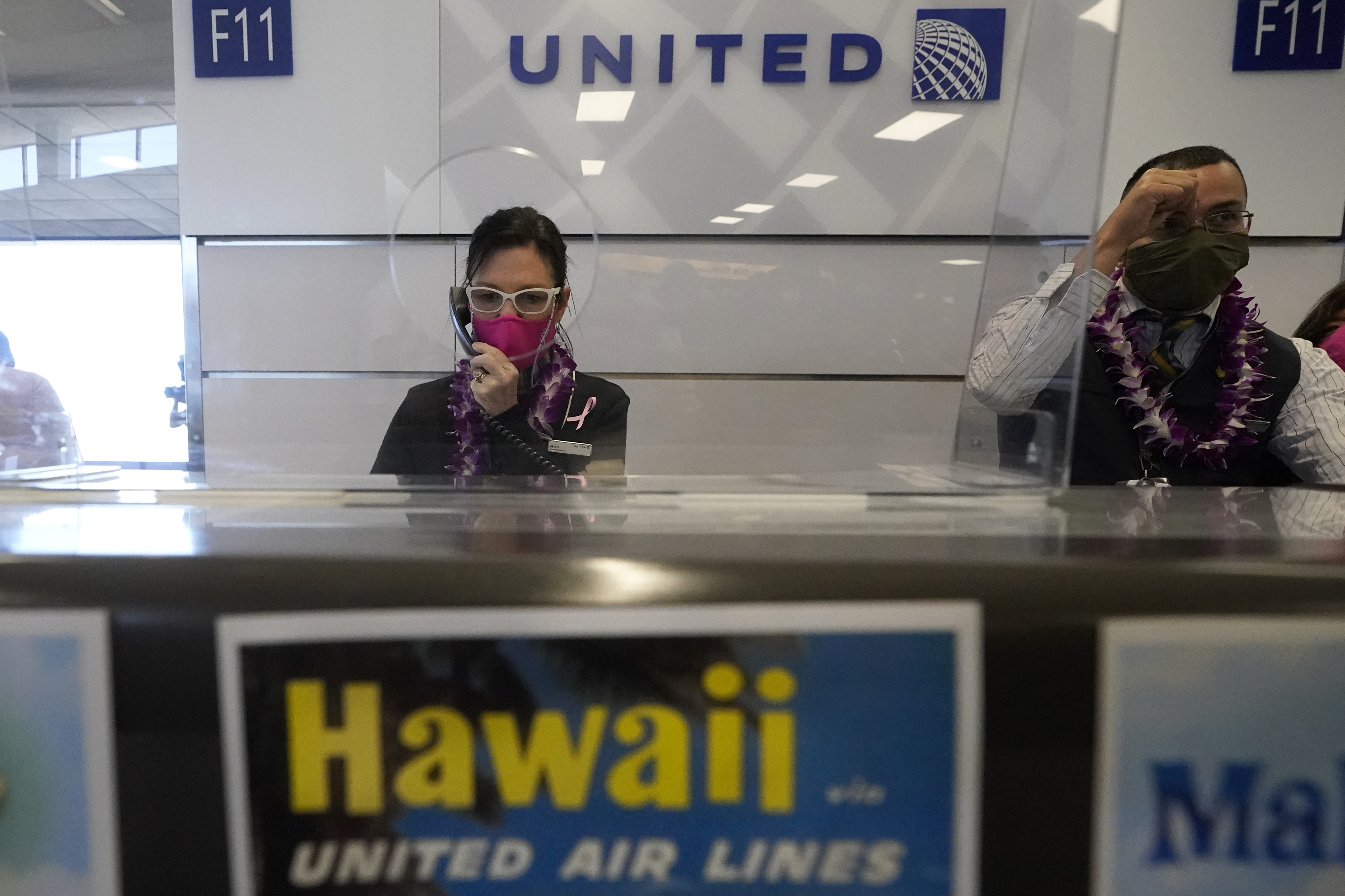 Couple knew they had COVID-19 and boarded a plane to Hawaii anyway, police say