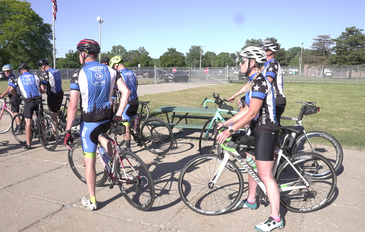 Lansing Police department honors fallen officers through memorial ride