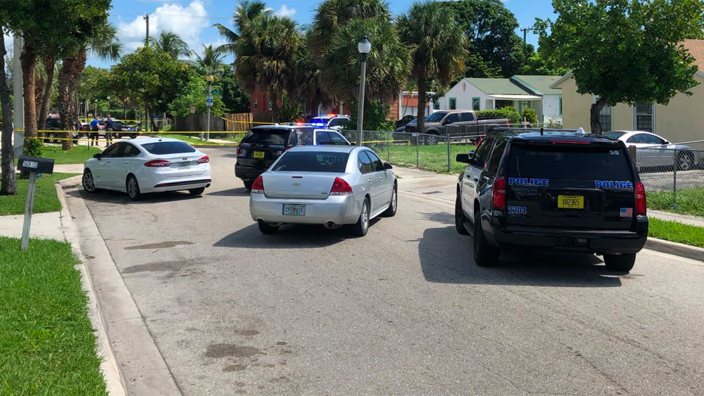 wptv-pinewood-ave-shooting-.jpg