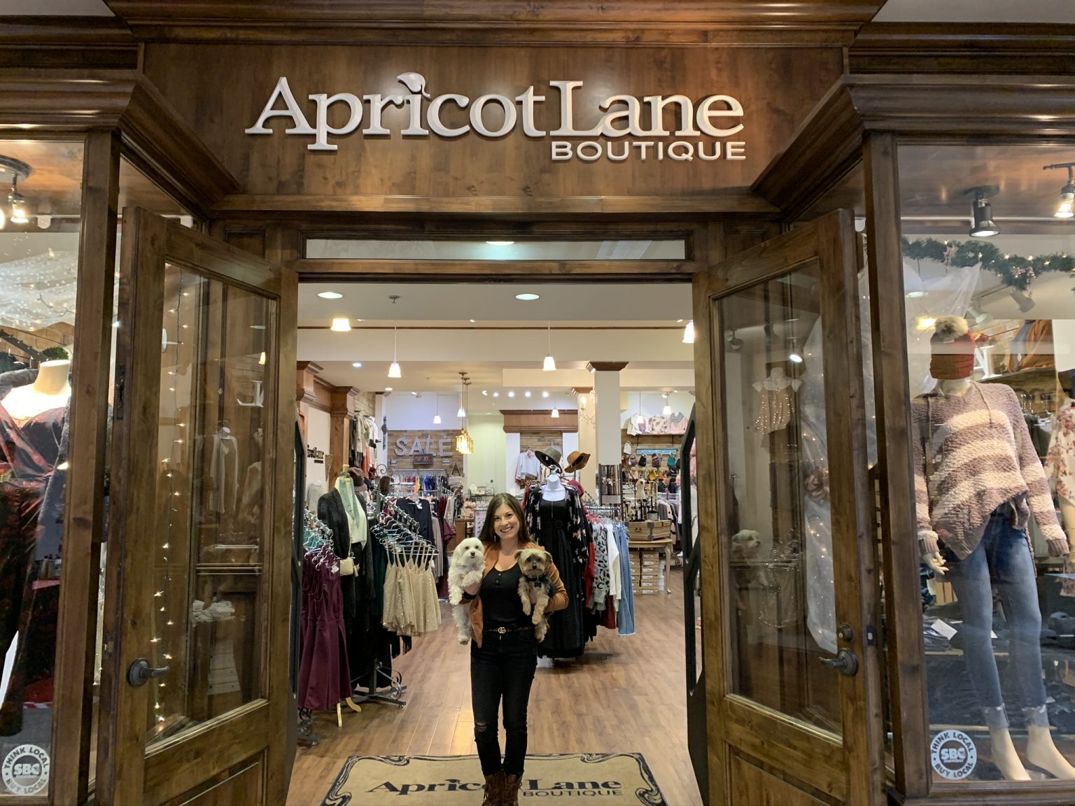 Apricot Lane