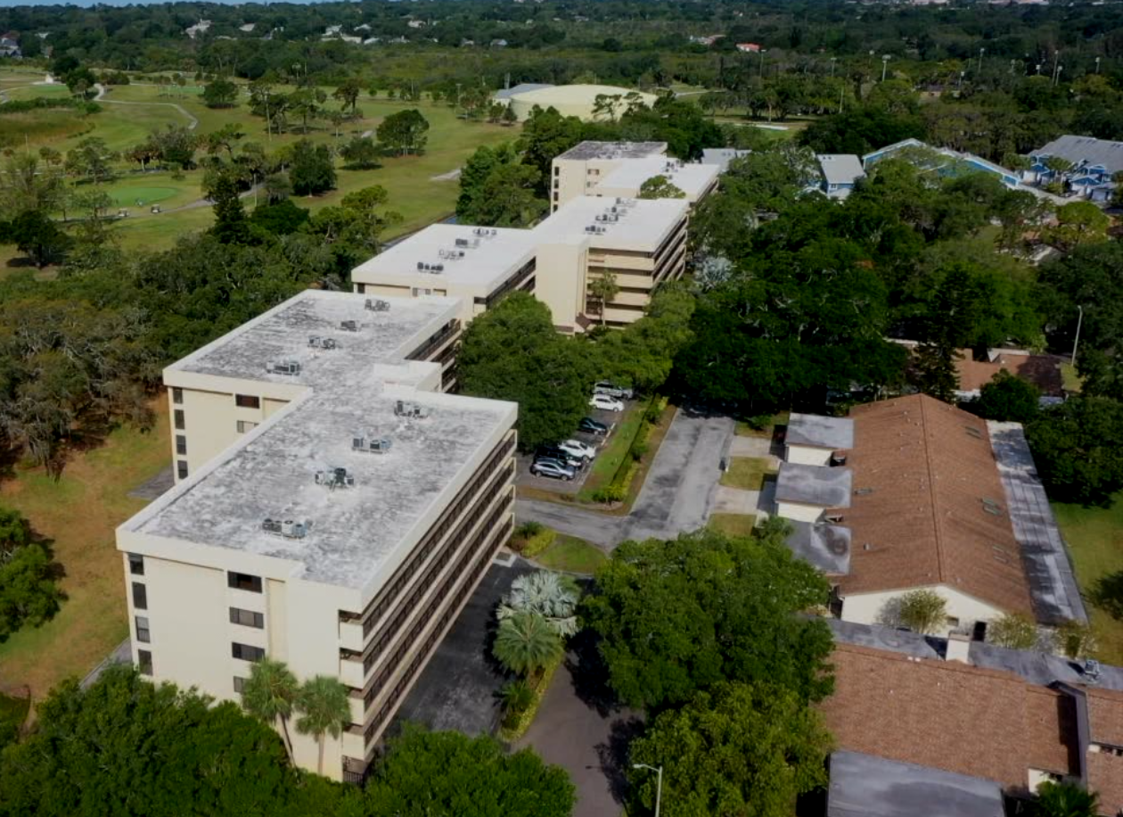 9th Fairway at Green Dolphin Condominium