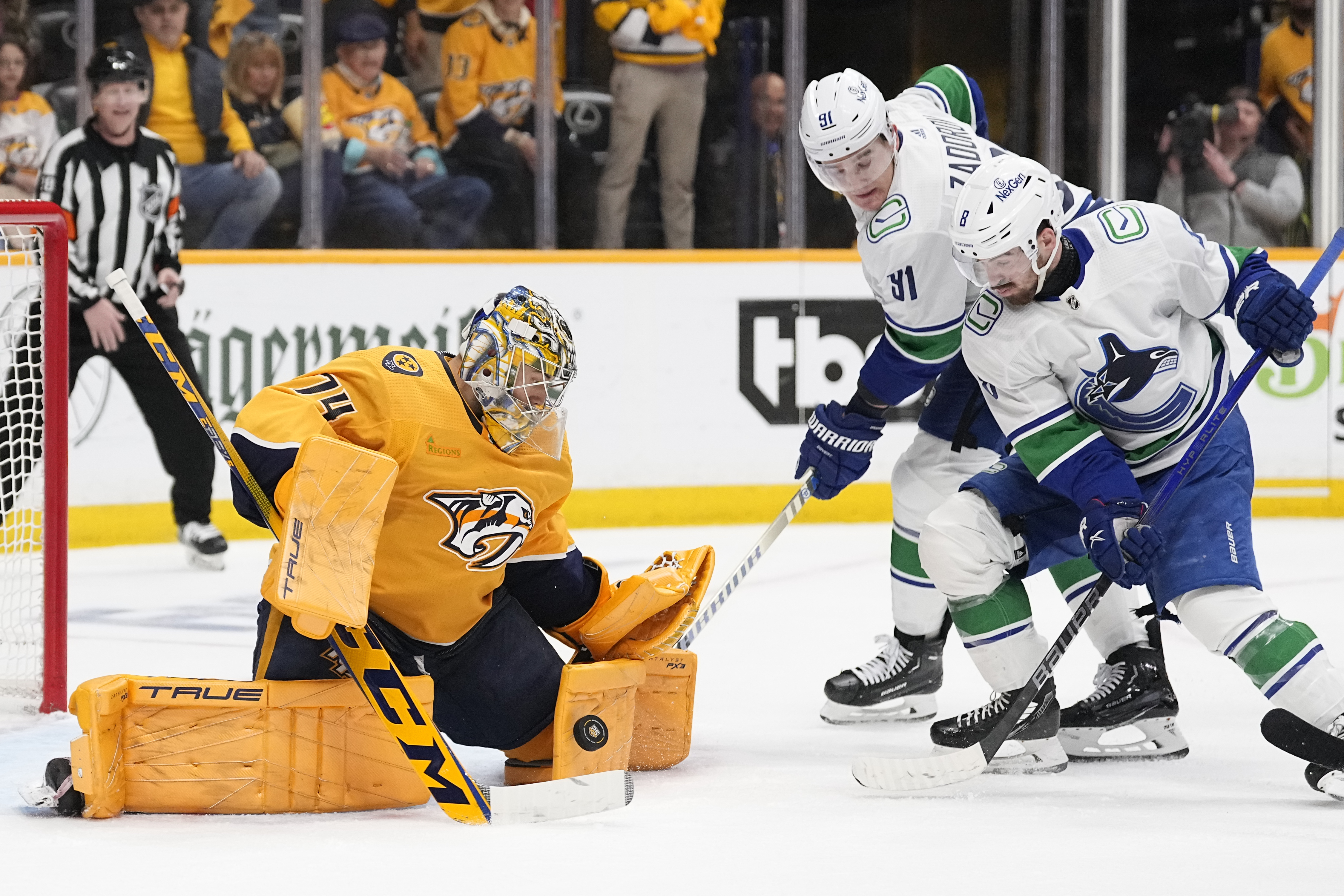 Canucks Predators Hockey