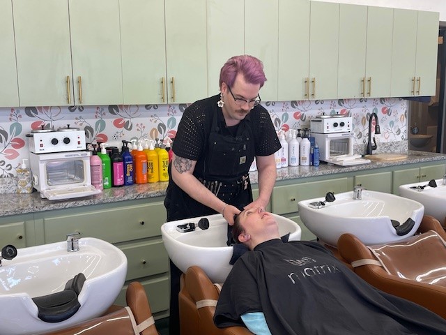 Sand Springs salon pampering Mannford wildfire victims