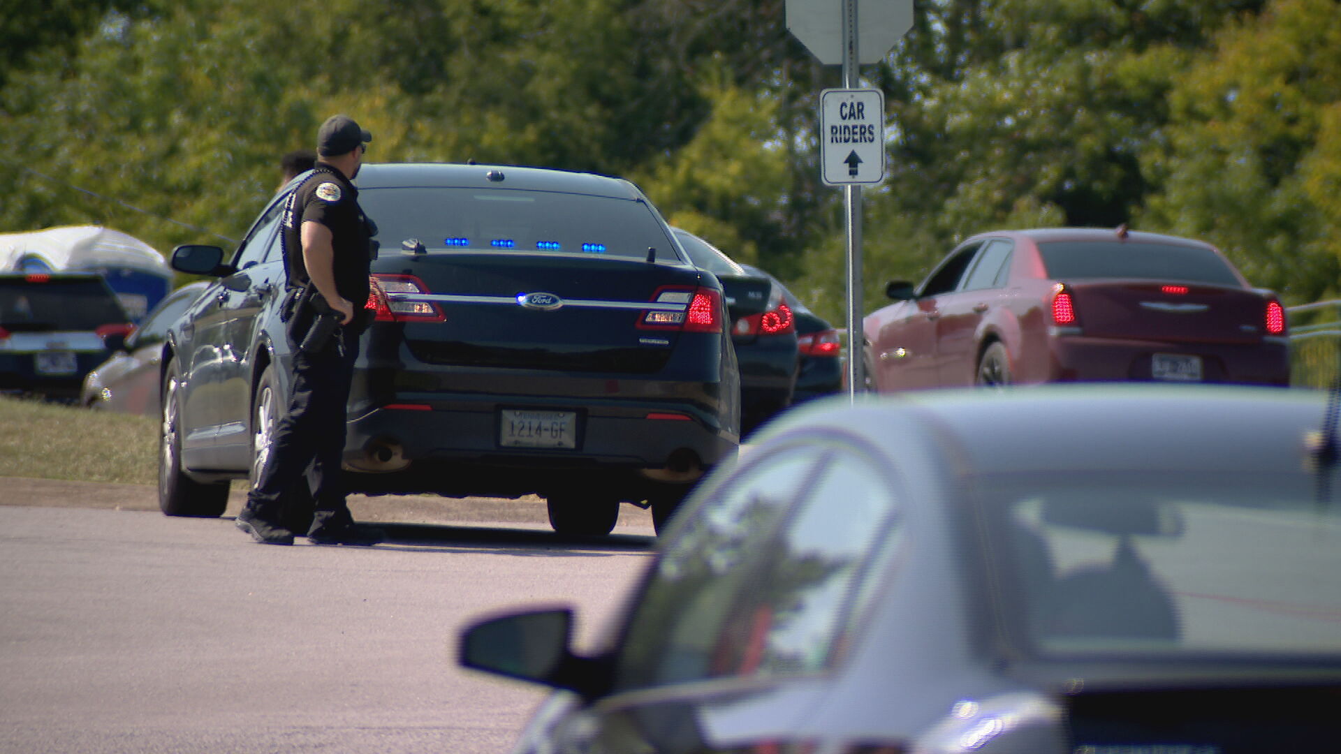 6P SCHOOL THREATS VO.transfer_frame_340.jpeg