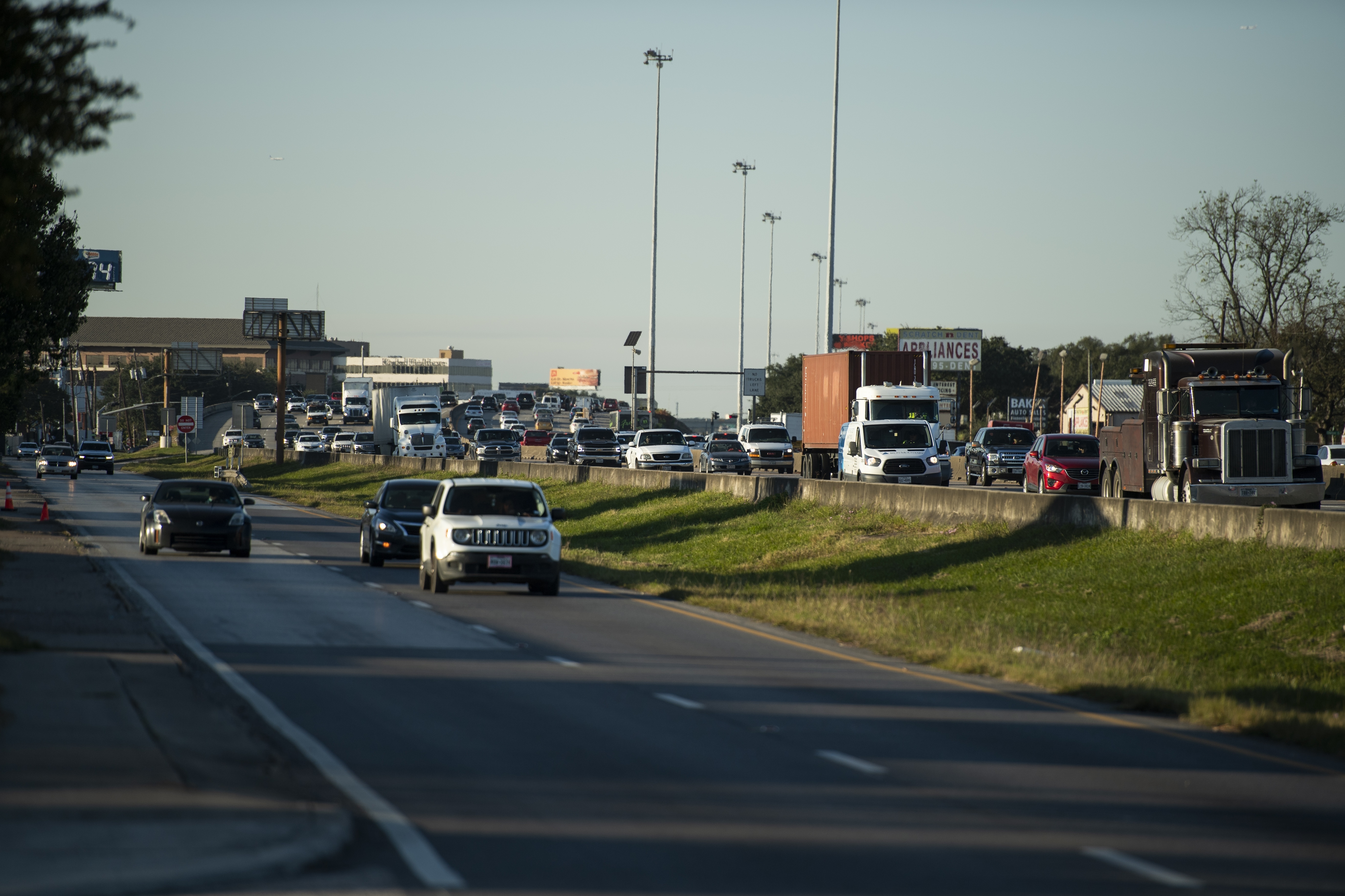 Buttigieg-Interstate-Expansion-Houston