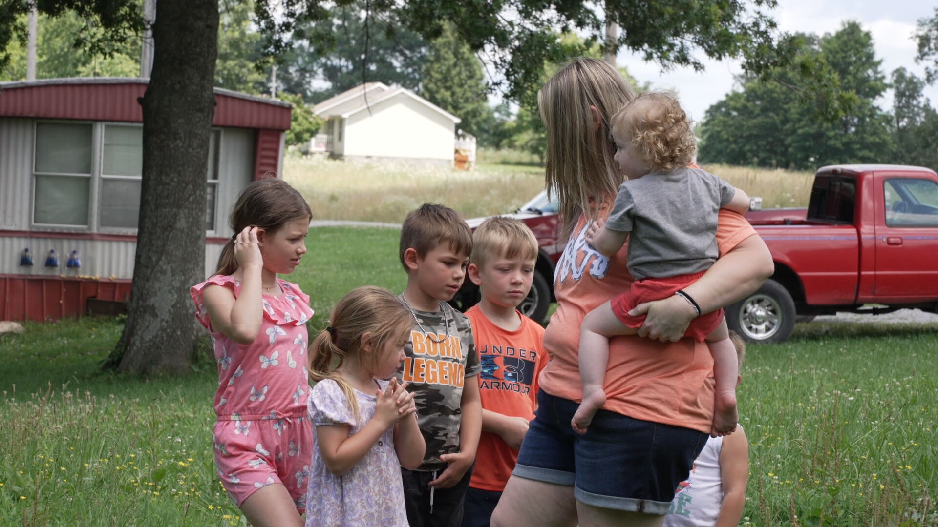 6p Patsy Single mom of 7 kids loses home in fire - PKG_frame_2189.jpeg