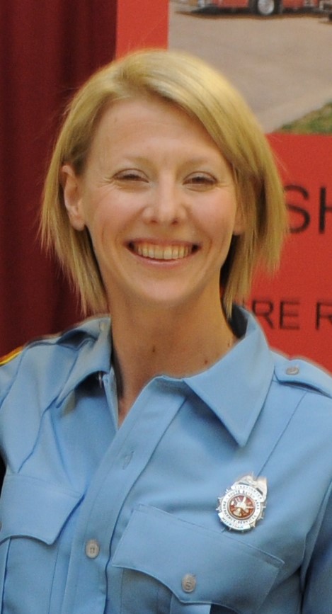 South Haven's first female firefighter retires - Vimarsana News