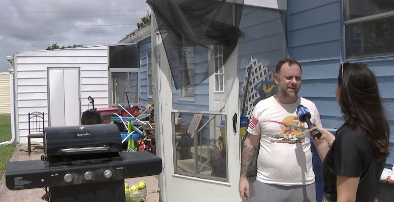 Neighbors reeling after sudden windstorm damages Palmetto mobile home park