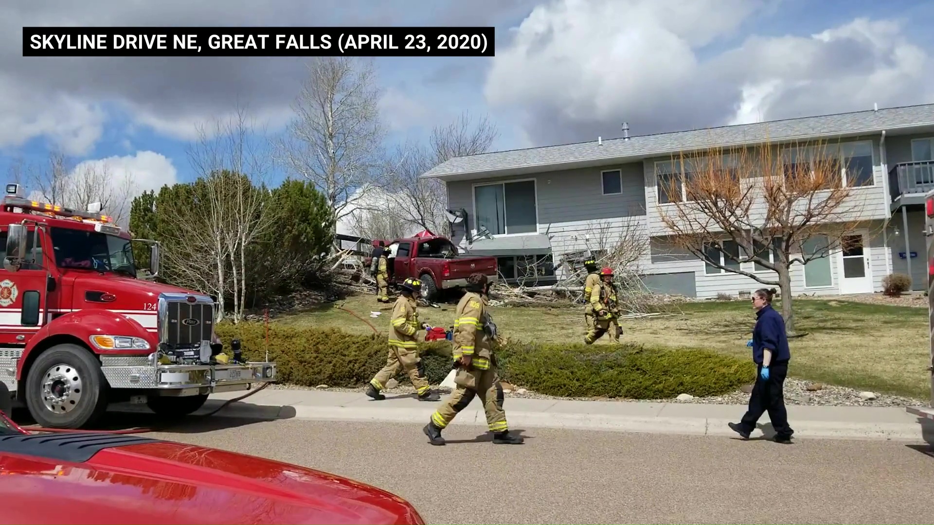 Pickup truck crashes into house in Great Falls