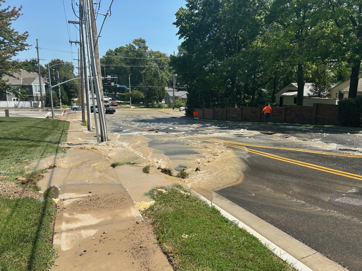 Water main break in PV