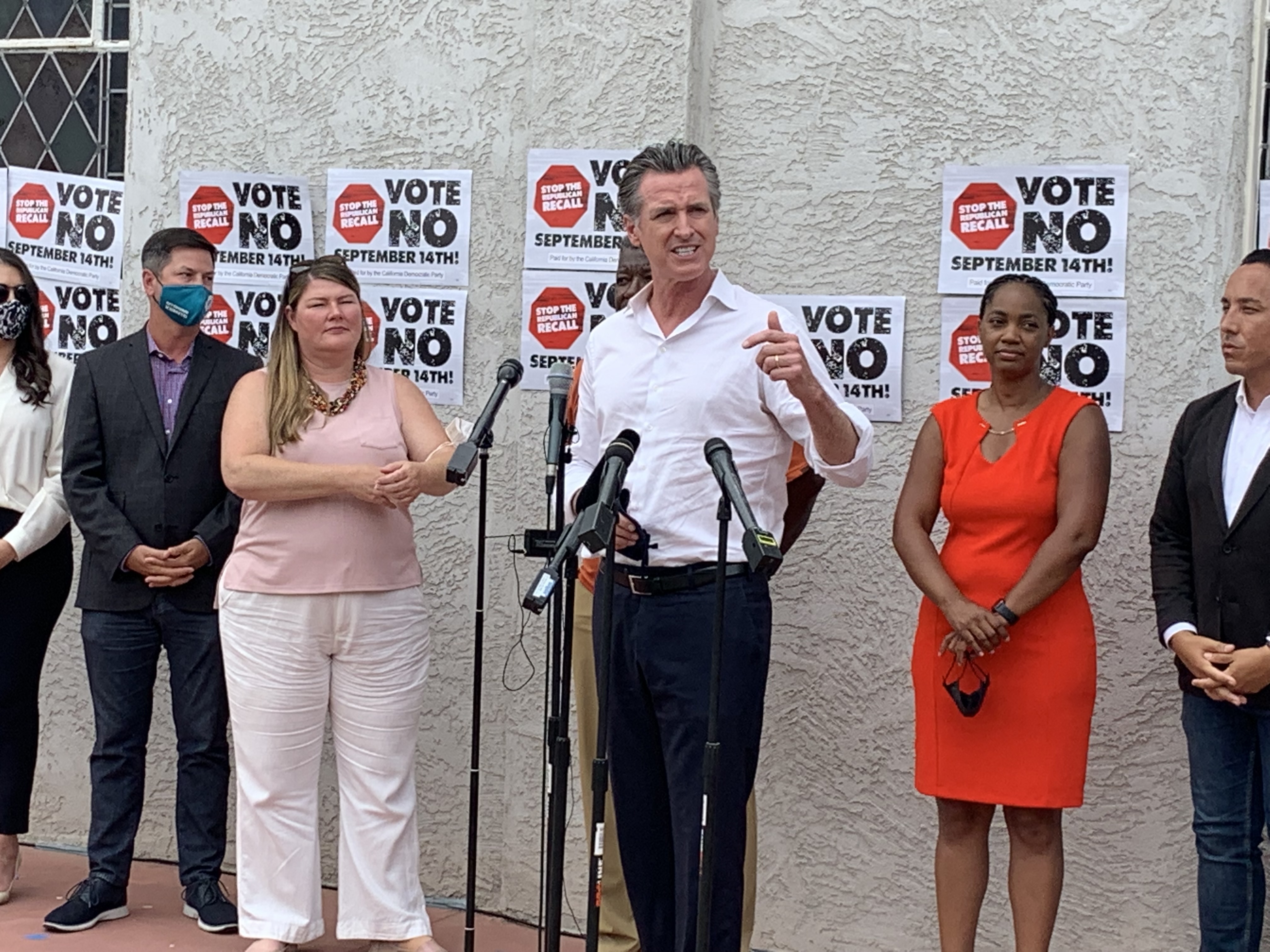 Gov. Newsom holds 'Vote No' rally ahead of recall election
