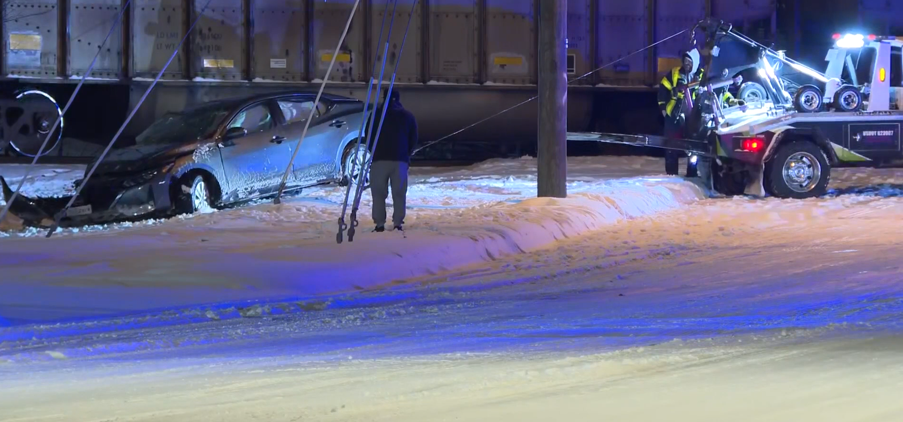 TRAINCARCRASH122.png