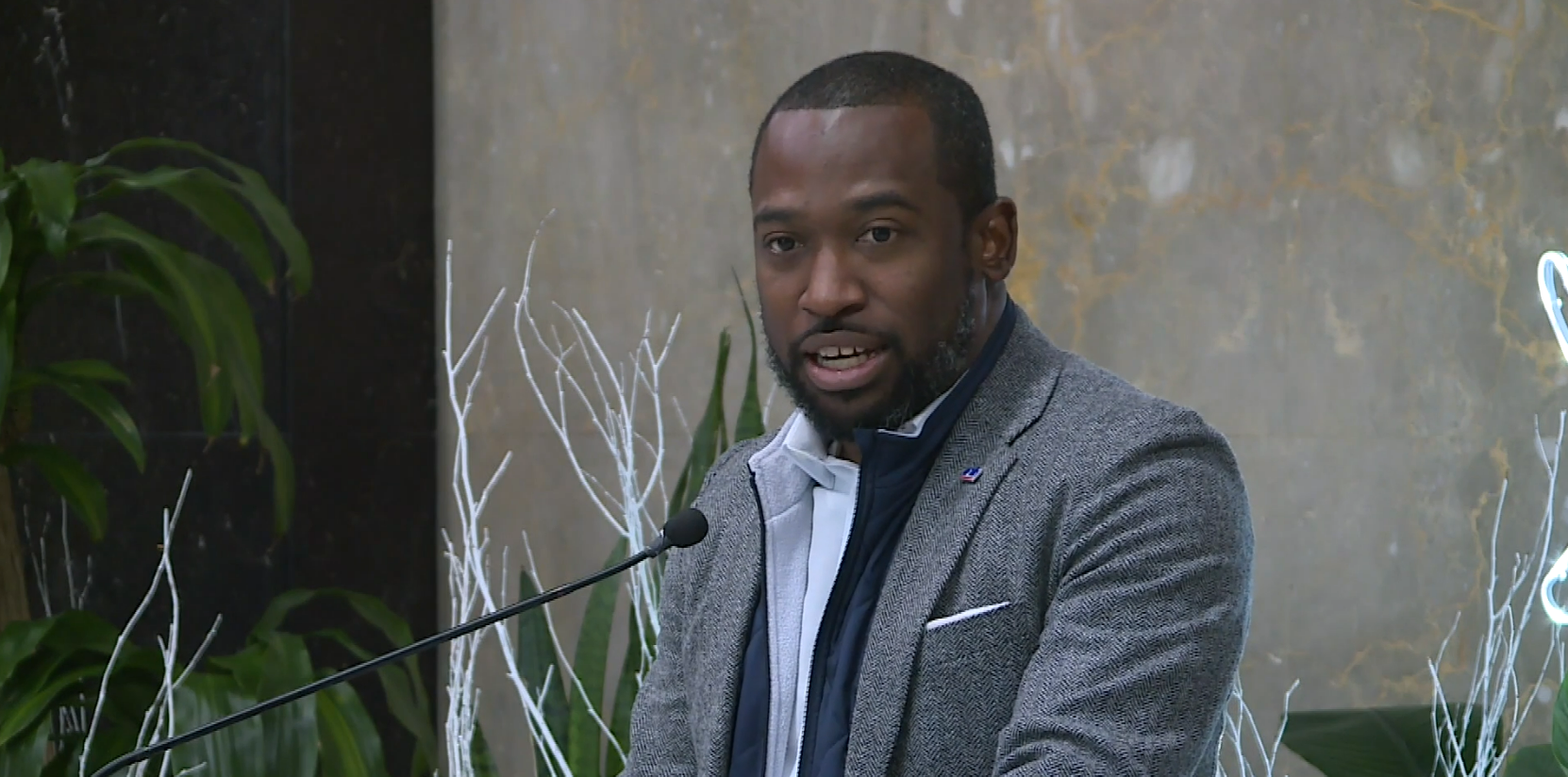 Mayor Stoney addresses the unvaccinated: ‘We collectively are worried about you’