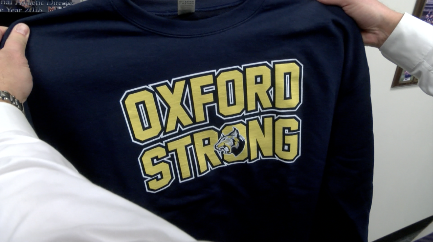 Oxford Strong shirt