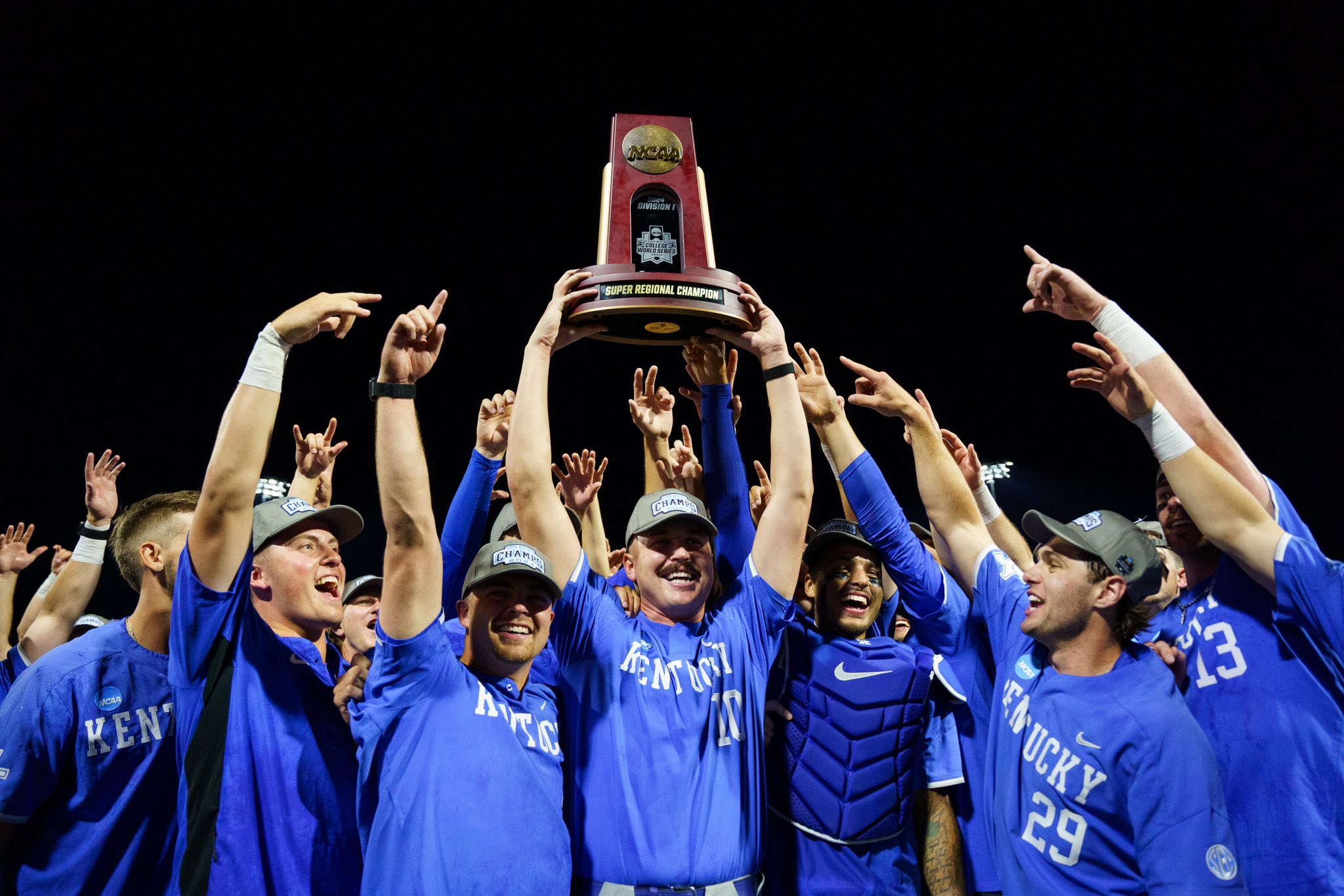 BAT CATS HEADED TO OMAHA.jpg