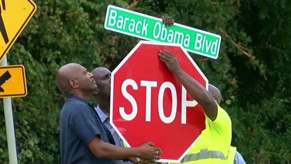 Barack Obama Blvd sign